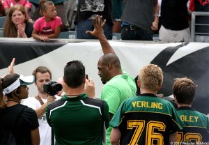 Donovan McNabb got a  huge ovation from the crowd last Sunday. Photo by Webster Riddick. 